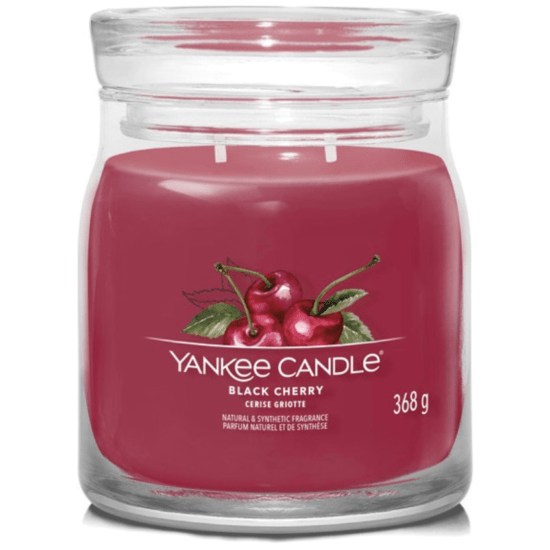 Střední vonná svíčka Yankee Candle Black Cherry Signature